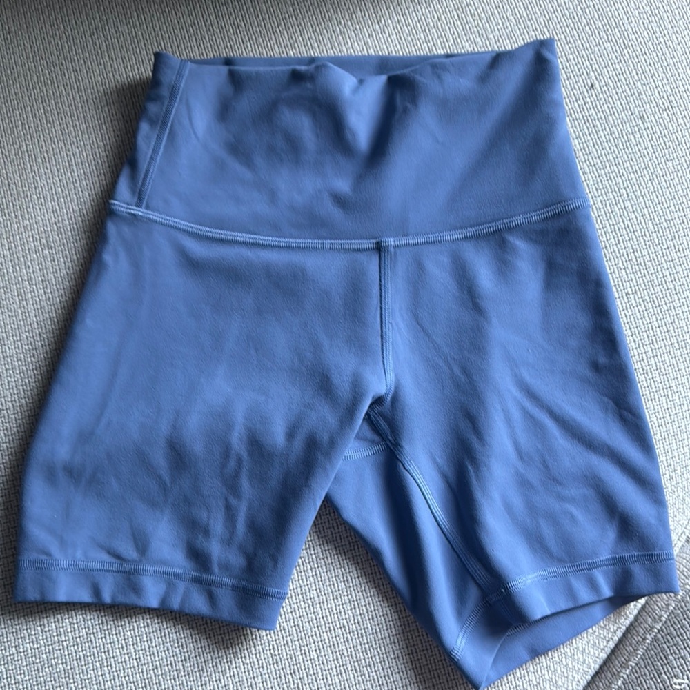 Lululemon wunder under biker shorts